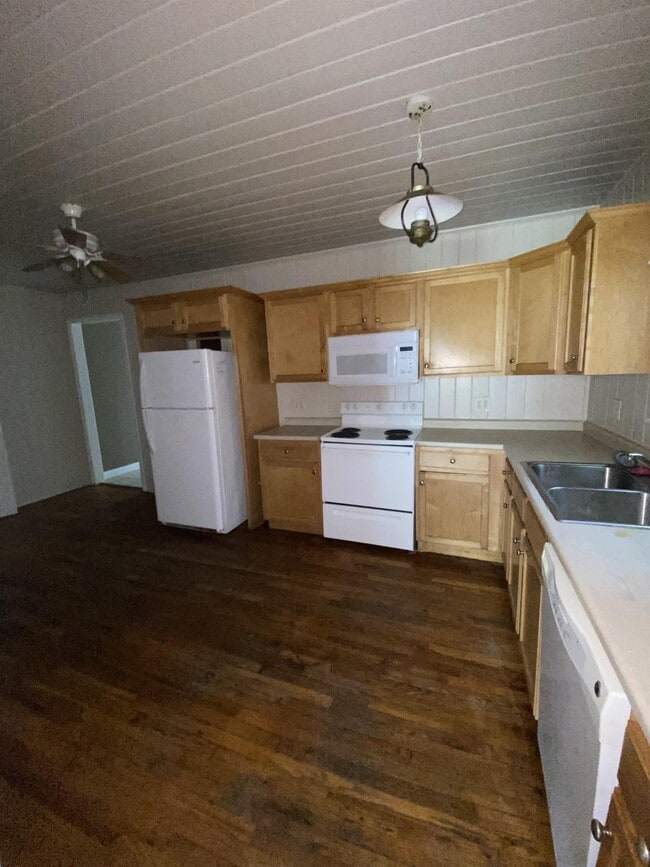 Photo - 328 Rogers Ave