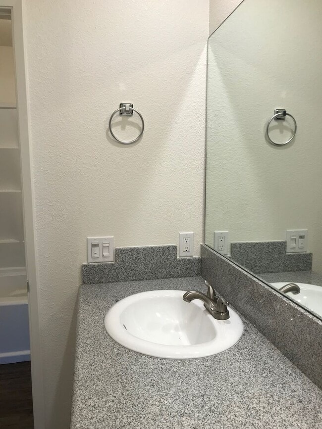 Photo - 171 Mariposa Apartments