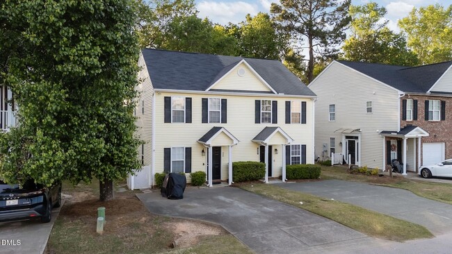 Photo - 225 Woodson Dr