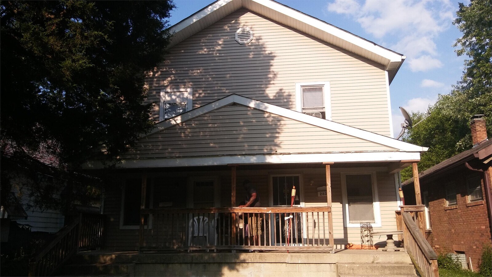 Photo - 2839 N Gale St