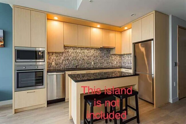 Photo - 2609-13495 CENTRAL AVENUE