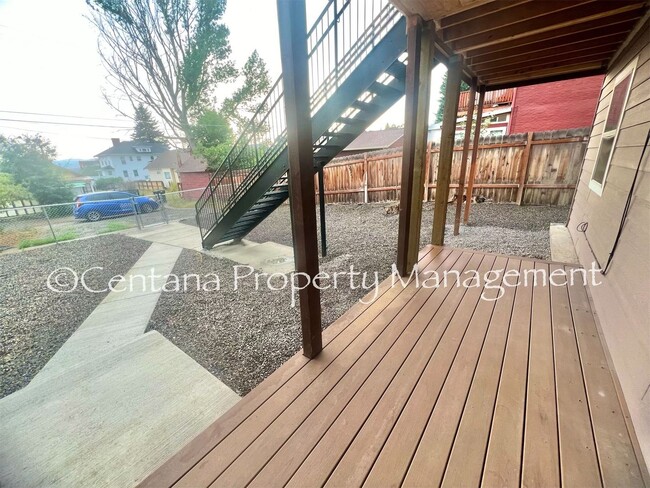 Photo - 1030 Antimony St Unit Downstairs