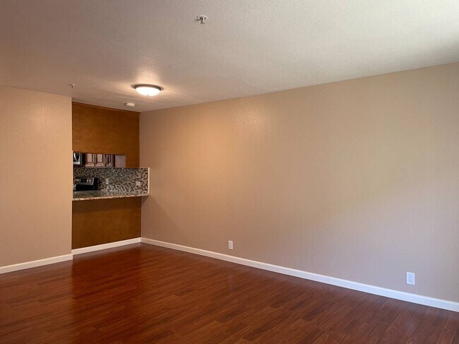 Photo - 36875 Sycamore St