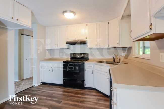 Photo - 6830 Littleton Dr