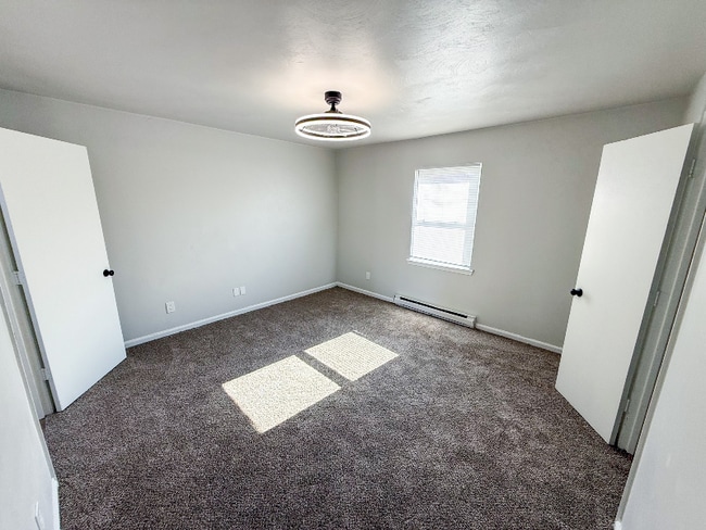 Photo - 717 Guy Ave Unidad B16