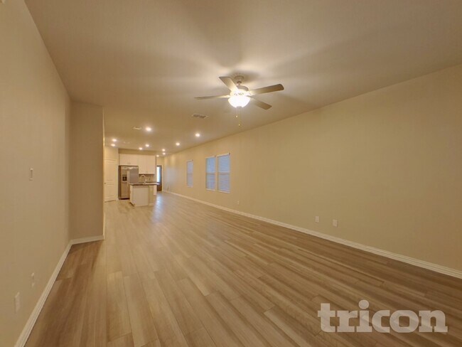 Photo - 1805 Ash Oak Ln