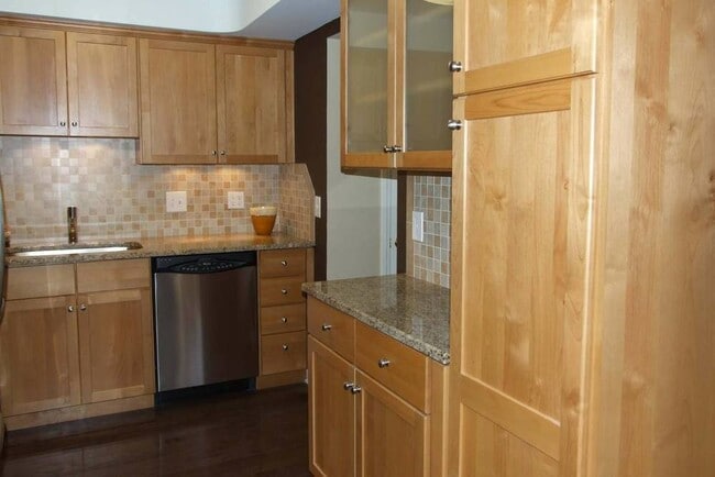 Photo - 2668-2672 Mayfield Rd