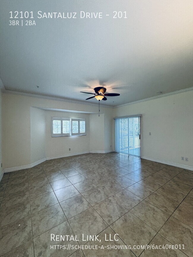 Photo - 12101 Santaluz Dr