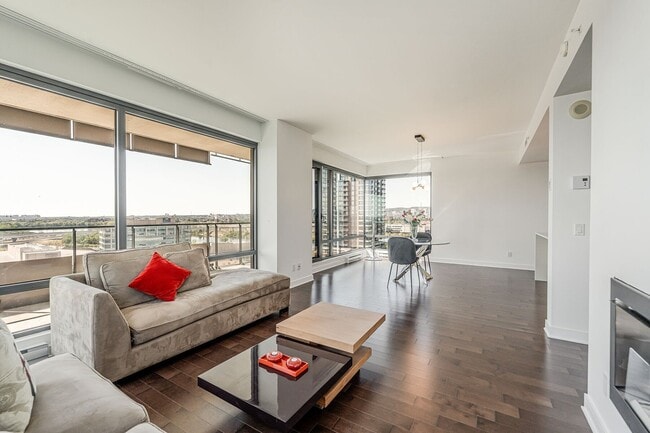 Photo - 199 Rue de la Rotonde Unit 1506Z