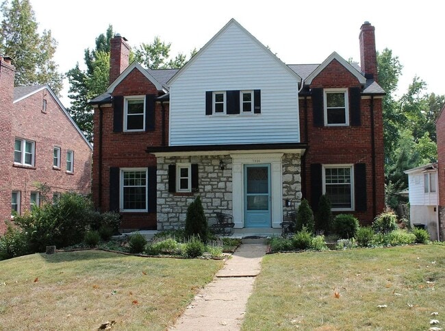 Building Photo - 7924-7926 DELMAR Unit 7924