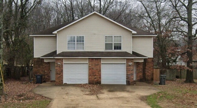 Building Photo - 1305 Loberg Ln Unit B