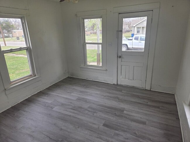 Photo - 305 S Cleveland Ave