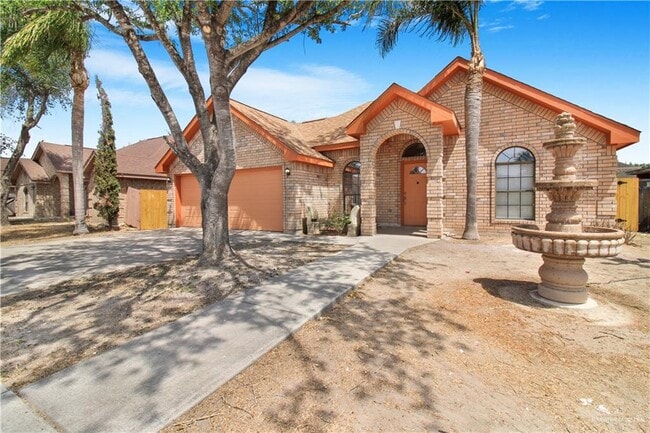 Photo - 28 N Champagne