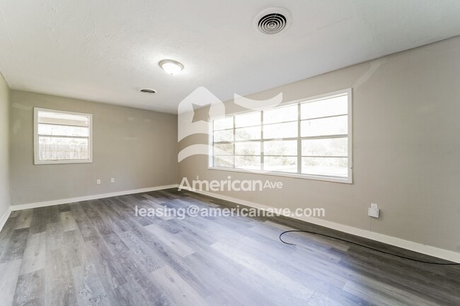 Photo - 522 Beaverbrook Dr