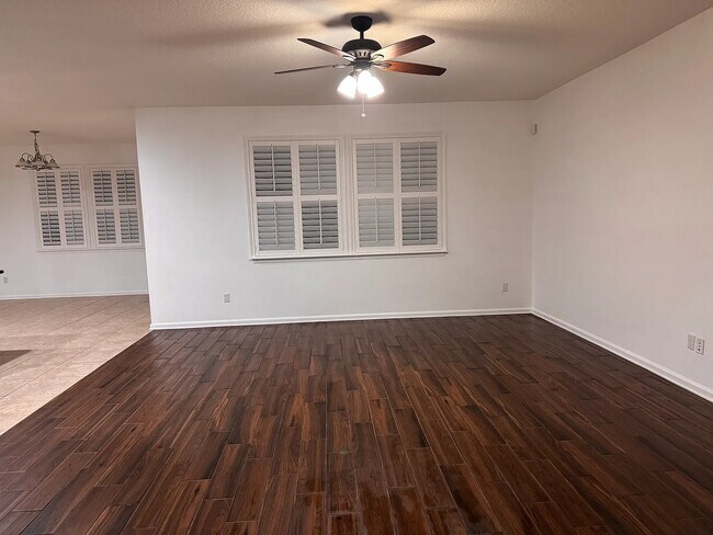 Photo - 1002 Wetland Ridge Cir