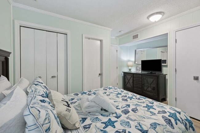 Photo - 40 Folly Field Rd Unit 141B