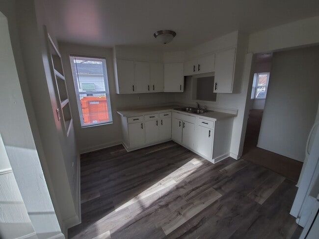 Photo - 206 Wright Ave