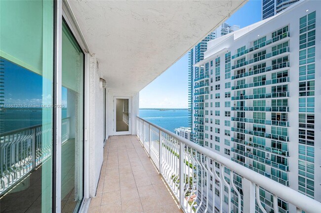 Photo - 1200 Brickell Bay Dr Unit 2015