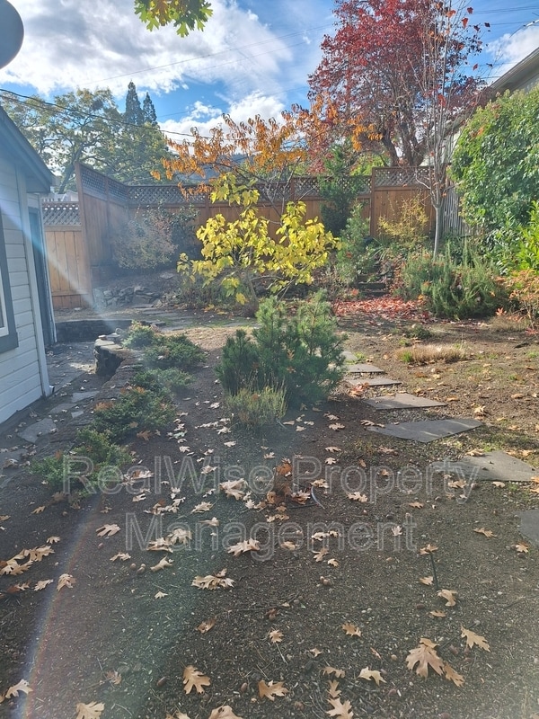 Photo - 299 Gresham St