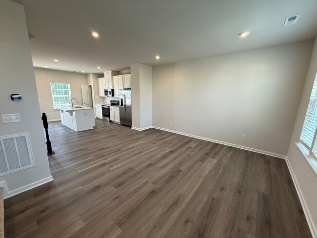 Photo - Beautiful Townhome!!
