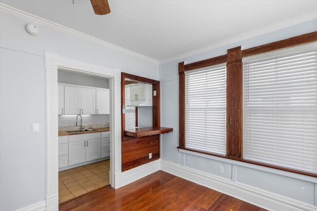 Photo - 532 Fleming St