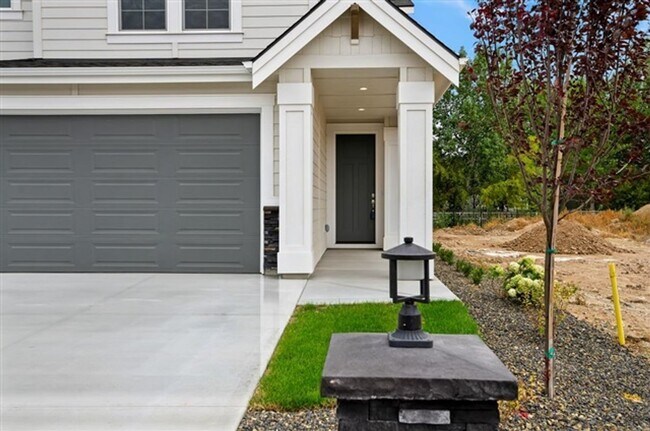 Photo - BRAND NEW HOME!! 4 Bedrooms, 3 Baths, Large Open Floor Plan! Perfect Location, Must See!