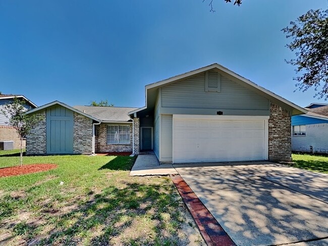 Building Photo - 16302 N Cross Dr Rental