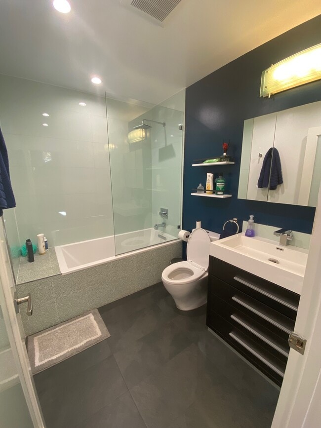 Photo - 18003 Tiara St