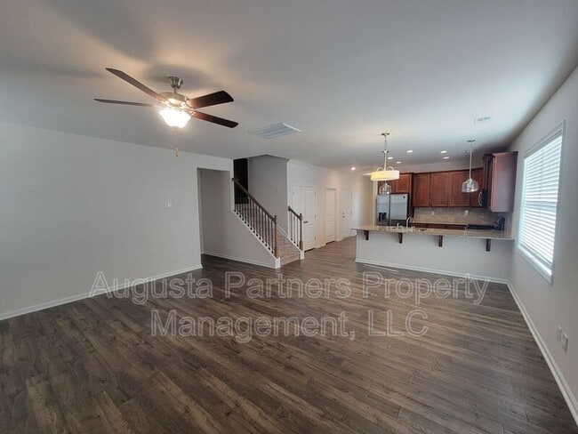 Photo - 166 Luxborough Ct