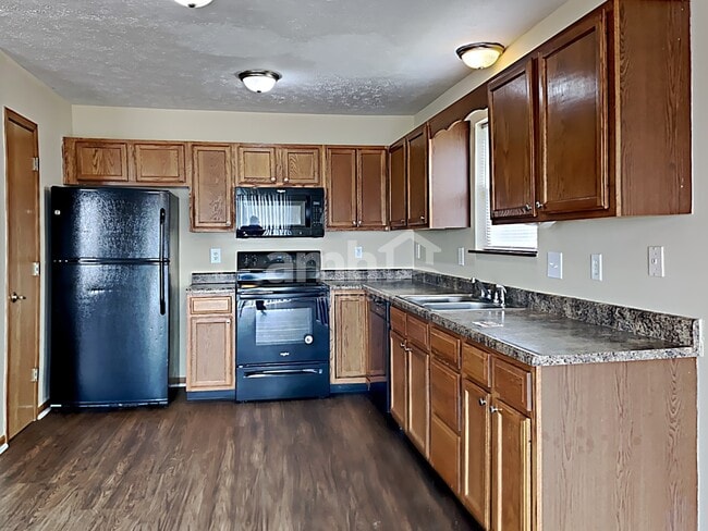 Photo - 8255 Captain Dr