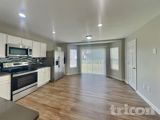 Photo - 238 Waterlemon Way