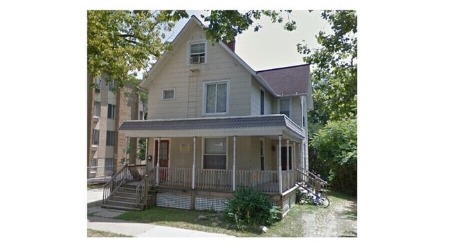 Building Photo - 535 Walnut-