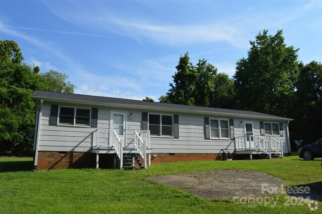 Building Photo - 135 Sherrill Ln Rental