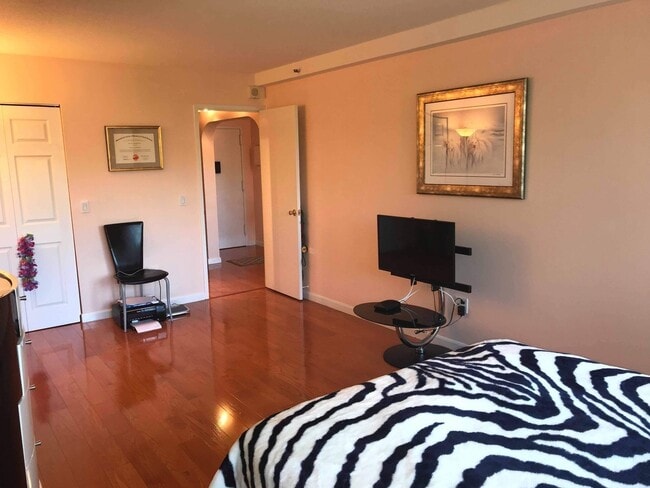 Photo - 1731 Beacon St Unit 316