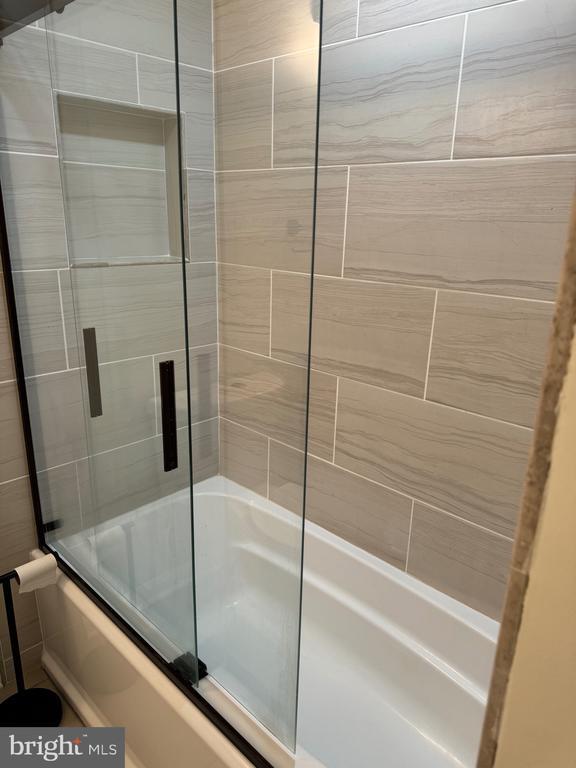 Photo - 1625 First St NE