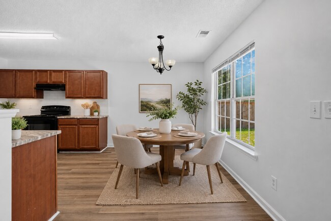 Photo - 20 Kimpton Dr