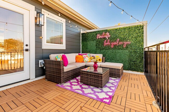 Photo - 336B Douglas Ave Unit ID1261670P