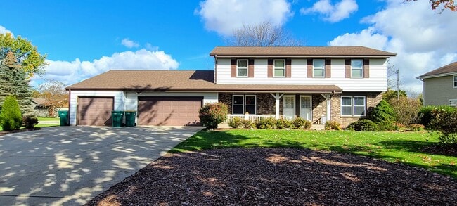 Photo - W156N10542 Jefferson Ln