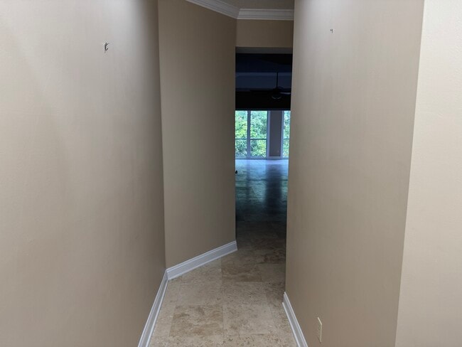 Photo - 300 Bermuda Bay Cir Unit 304