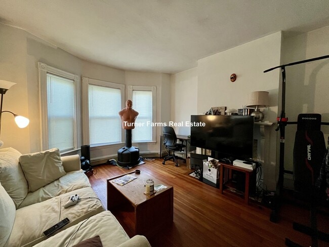 Building Photo - 66 Murdock St Unit 1