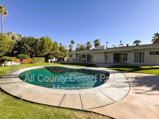 Photo - 73394 Tamarisk St