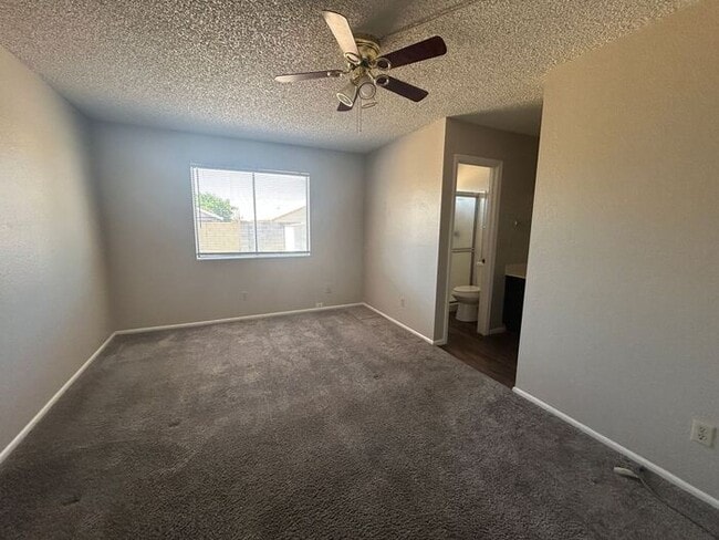 Photo - 456 N Glenview