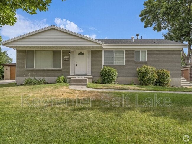 Building Photo - 1095 E 5190 S Rental
