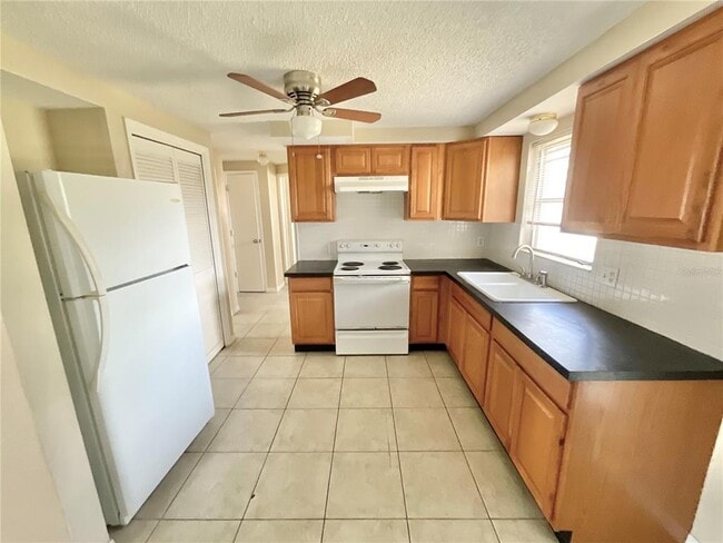 Photo - 3528 Latimer St