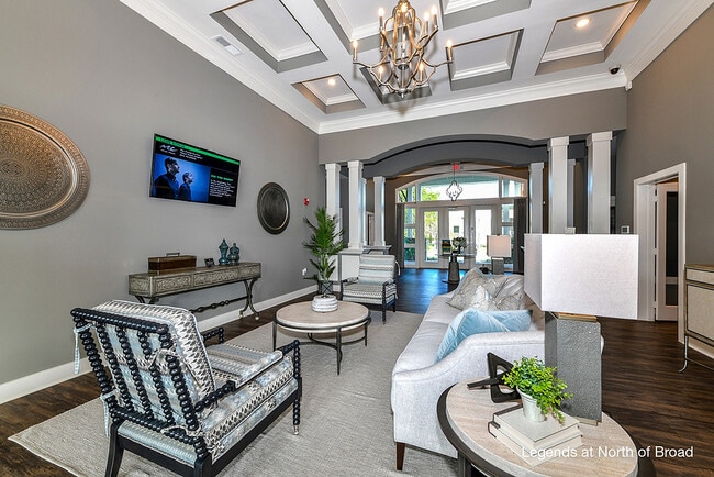 Legends North of Broad Resident Lounge - Legends at Town Place