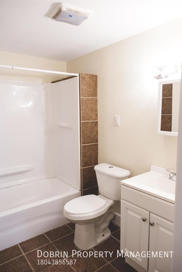 Photo - 2204 Parkwood Ave