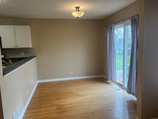 Photo - 2059 Orchard Ln