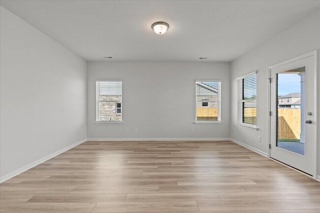 Photo - 18818 Cottontail Ln