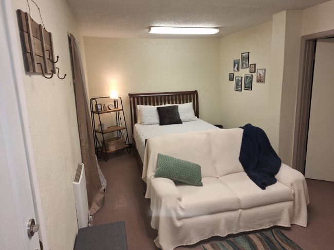 Photo - 3204-3216 Busch St Unit 3216