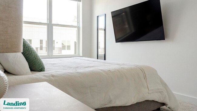 Photo - 650 N Main St Unidad 224